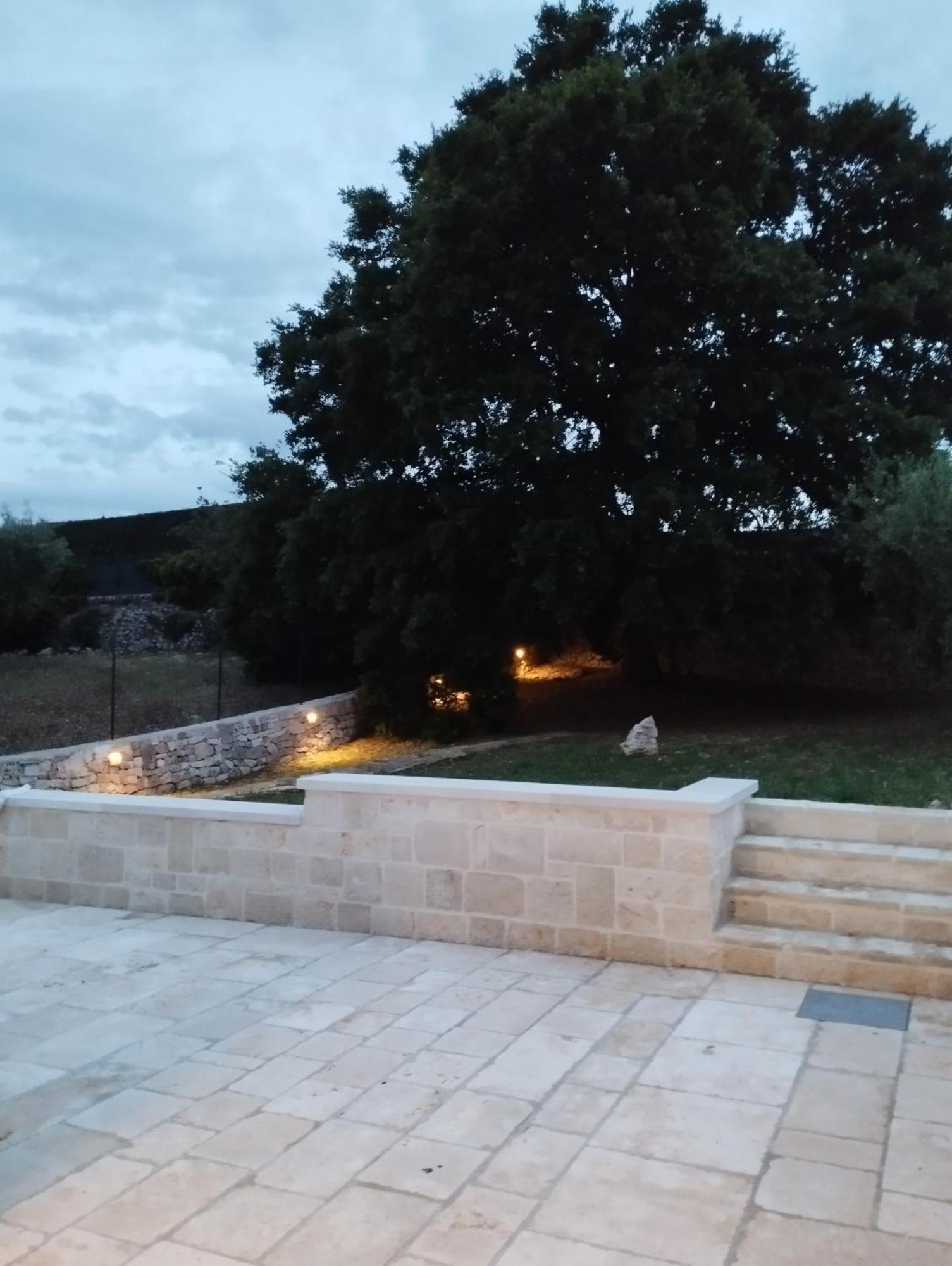 Trulli La Quercia Del Nonno Villa Locorotondo Luaran gambar